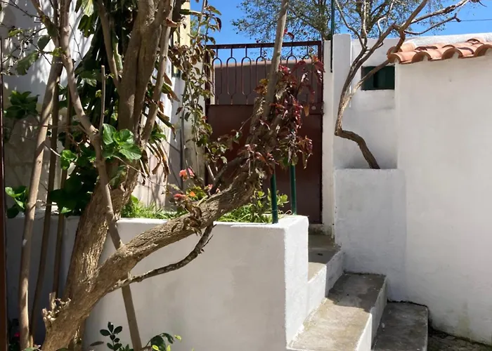 Family House Adraga סינטרה