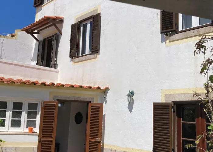 בית נופש Family House Adraga